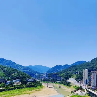 爱拍摄的李同学
