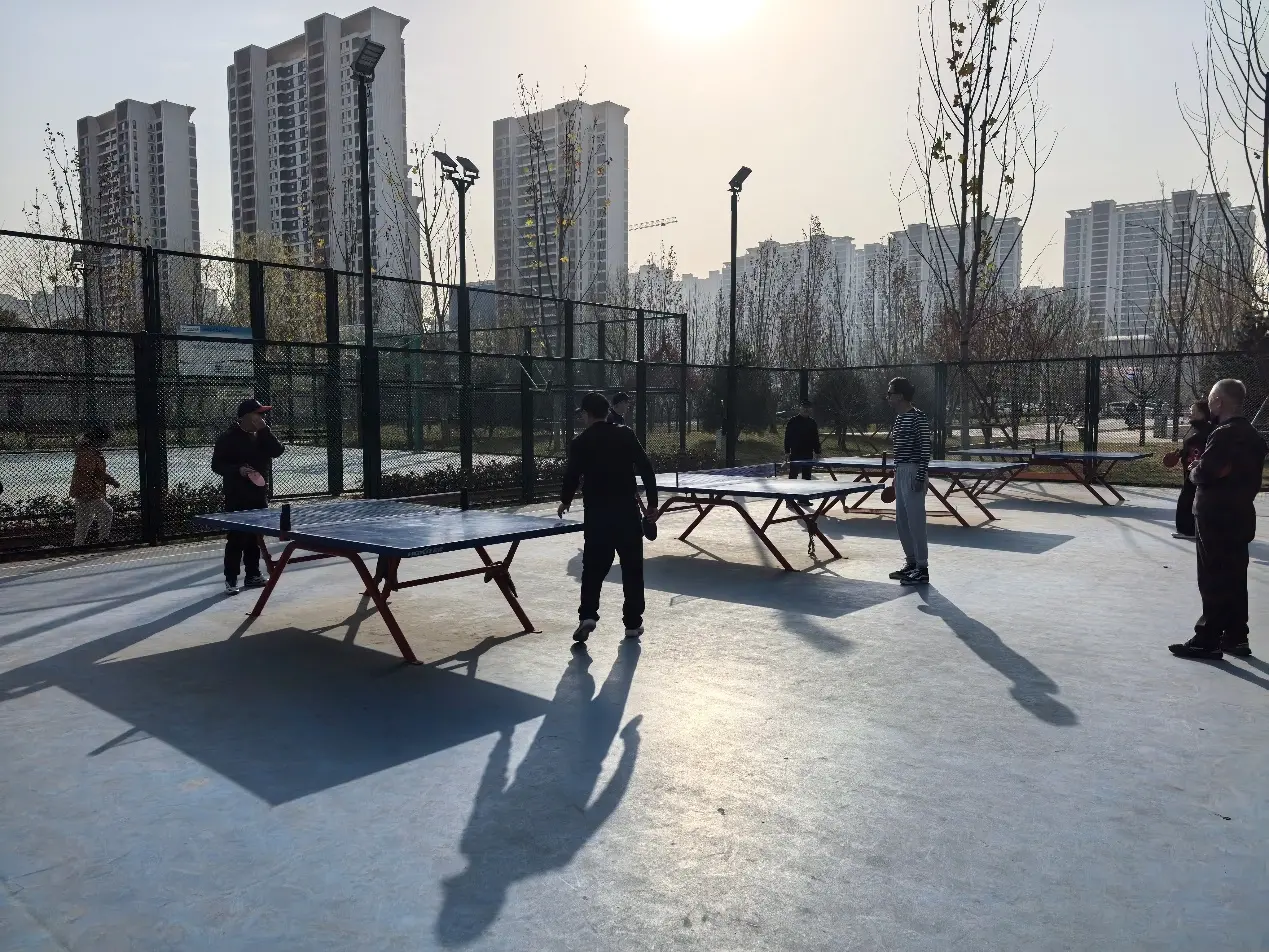 【西安2025年30项为民实事巡礼】
建成8个“15分钟便民生活圈” 
红旗铁路公园成为市民运动休闲好去处