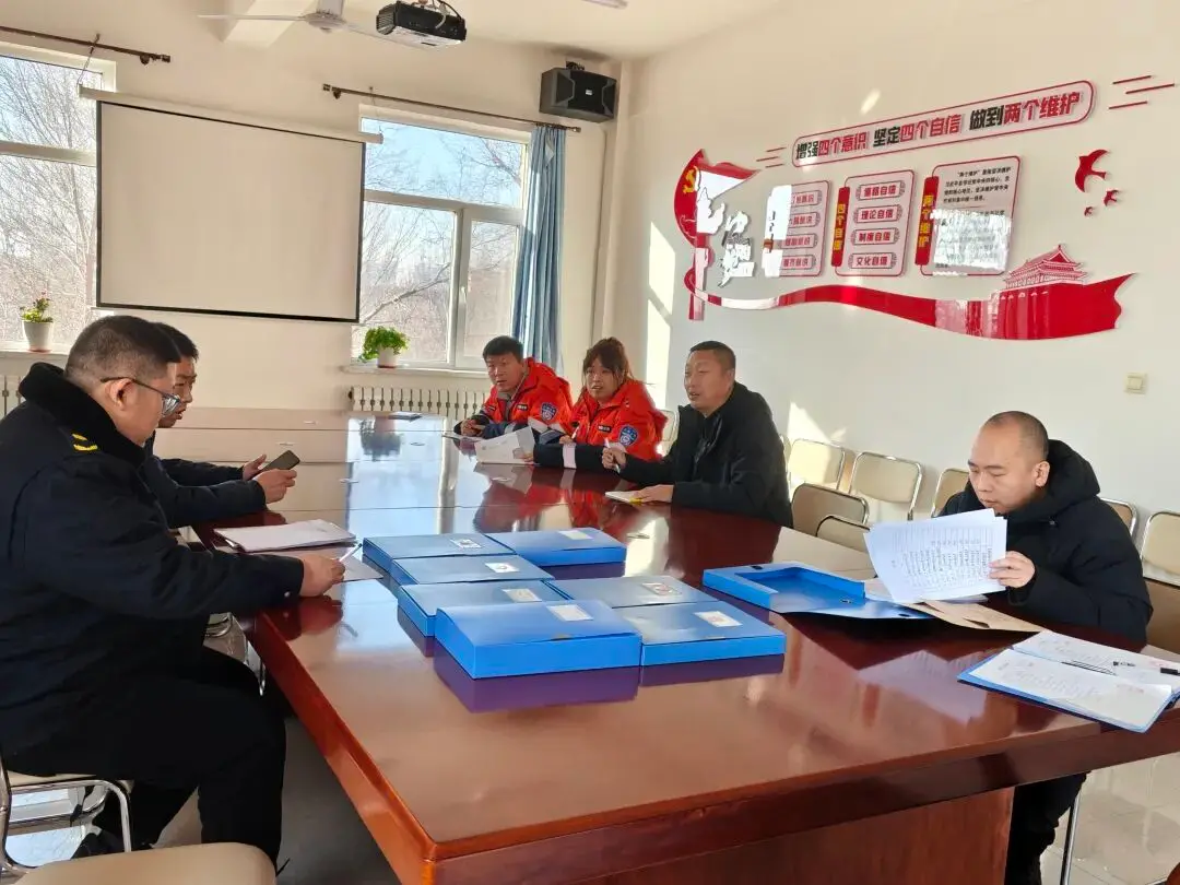 朝阳市城市管理综合行政执法局市容环卫科联合朝阳环境集团开展第四季度安全生产检查