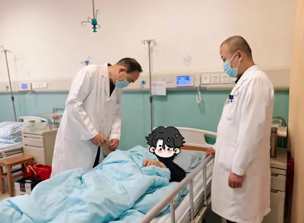 咸阳彩虹医院外科名誉主任周军教授：以外科精技护一方安康 传医者薪火筑健康屏障