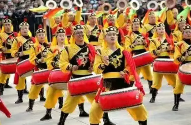 马上“道”泾河 | 元宵节这么玩，逛吃赏灯全拿捏！