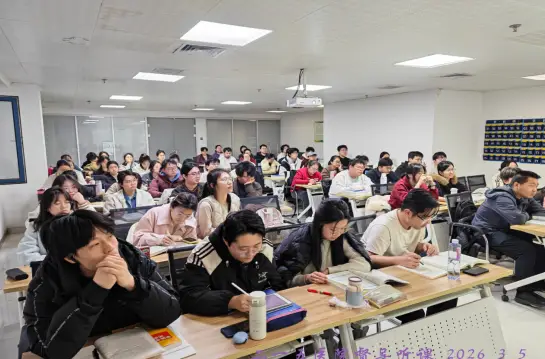 西安医学院督导专家来二一五医院开展“开学第一课”教学检查