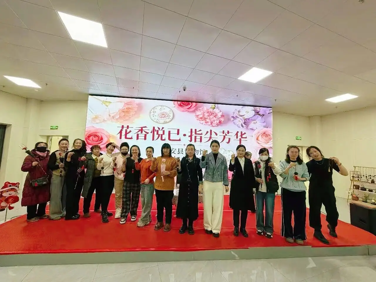花香悦己·指尖芳华｜农安县博物馆“三八”妇女节活动温暖落幕