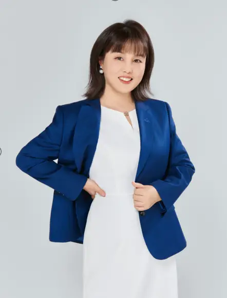 三好五星耀平安| 郝小玲：学铸魂爱聚力，以“三好五星”锻造新时代保险铁军