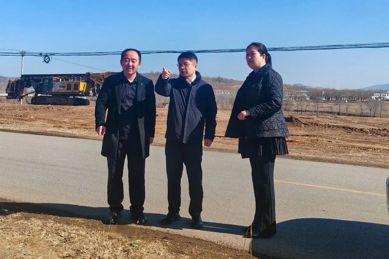 朝阳县县长巴行金调研秦沈二期高速项目建设推进工作
