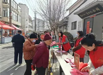 银发经济正当时 中国人寿多维守护绘晚晴