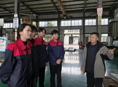 汉中职业技术学院：智齿团队研发AI齿形设计系统