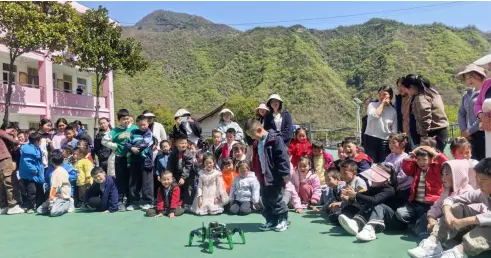 略阳县：“科普+艺术”进校园活动在西淮坝镇举行