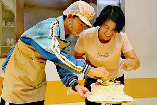 AD3F587FF76B9B2533E73F96856F75D0