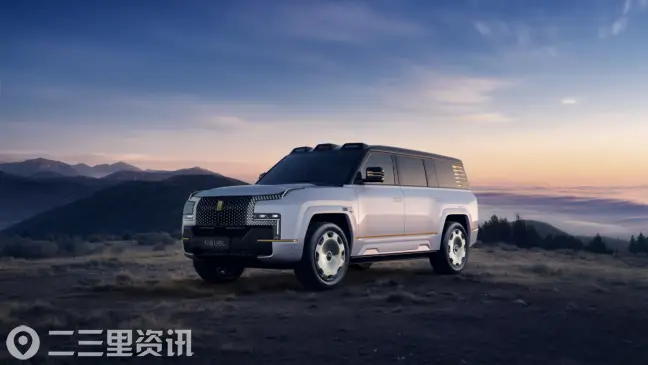 安全、豪华、高效全维升级，仰望U8L鼎世版 2026款火热交付中