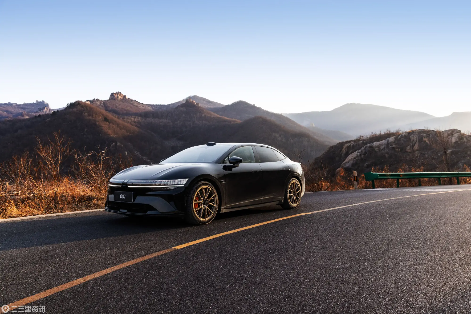 极氪重磅上新：焕新7系正式上市，001五周年纪念版同步限量发售
