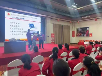 走进红星软香酥集团，二一五医院助力“陕西老字号”安全生产！