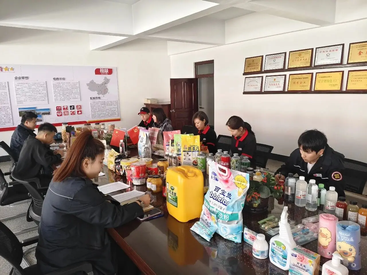 柏慧食品 生活广场团队——以实干树榜样 以协同聚力量