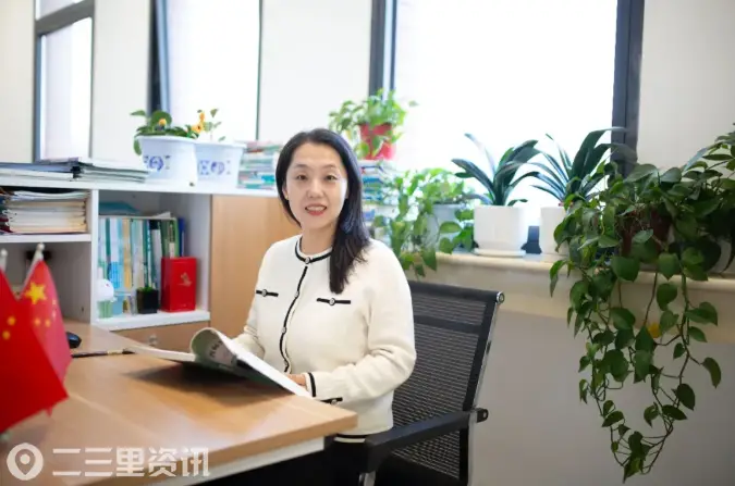 咸阳渭城中学名师风采录：吴银串