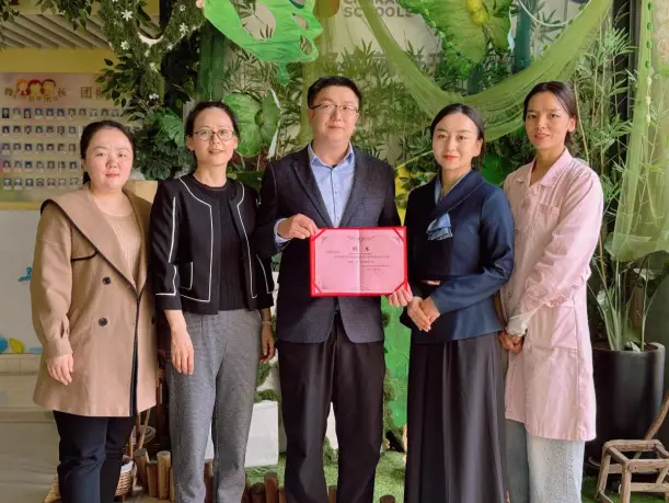  医校联动护成长 健康护航启新程 ——咸阳彩虹医院与中育品格奥园幼儿园校医合作共建正式启动