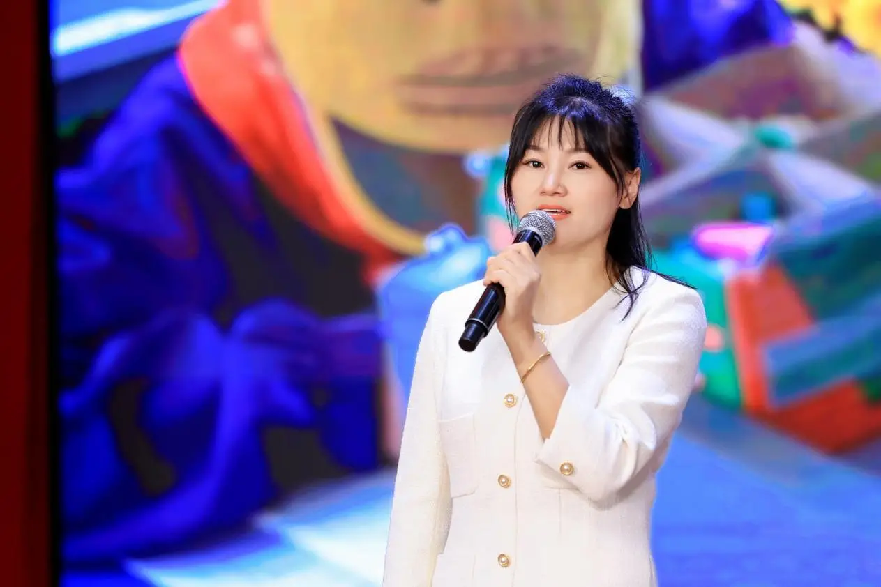 三尺讲台润桃李 母爱师魂映初心 ——记安康市优秀教师柯伟育人故事  