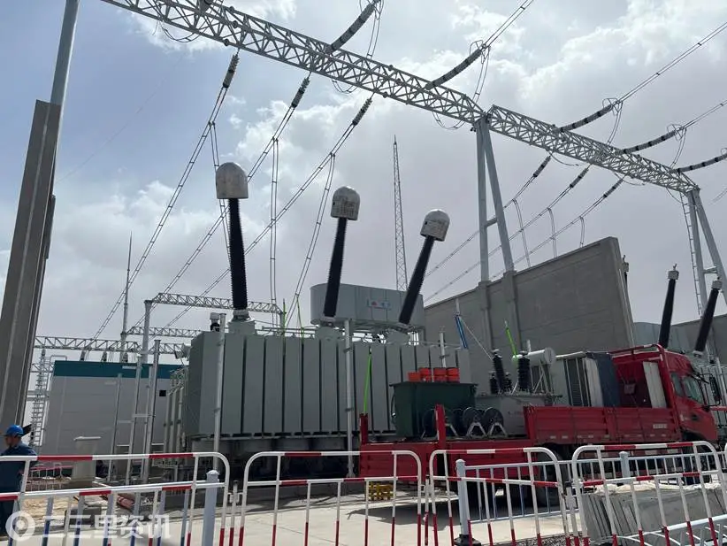 国网榆林供电公司：坚守建设一线 “五一”不停工全力推进重点工程