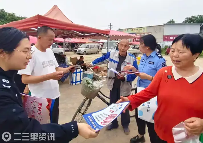 东大街道：民法典宣传进集市 法治护航促发展