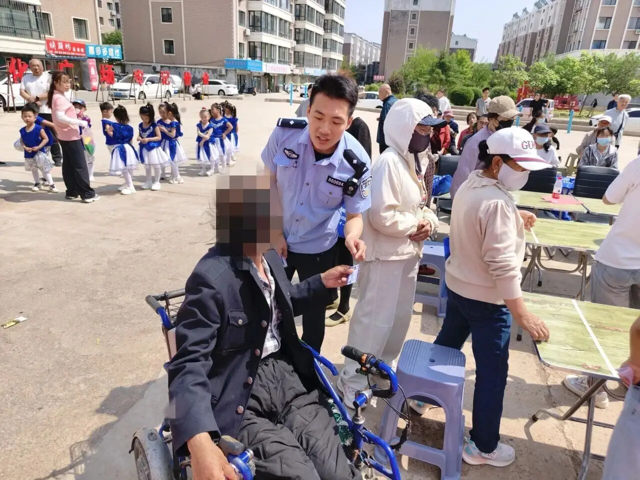 辽宁朝阳：普法暖心进社区 警民携手共助残