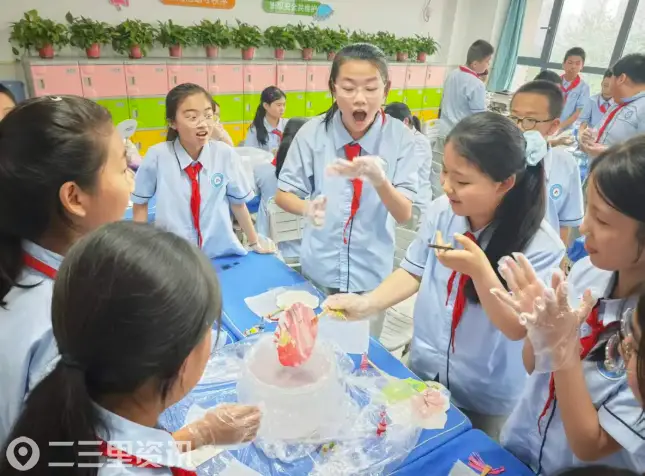 家校同心育新人  和美同行筑未来〡秦宝中学小学部家长进课堂系列活动（四）