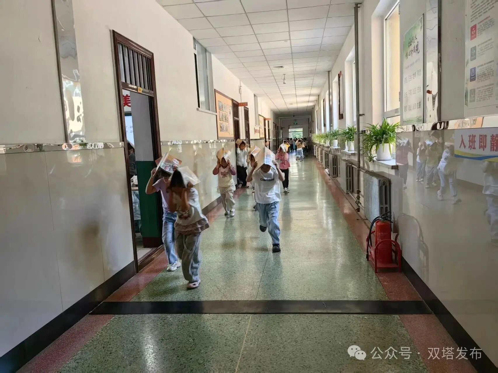 抓实防灾减灾 筑牢校园安全屏障 双塔区教育系统开展防灾减灾系列活动