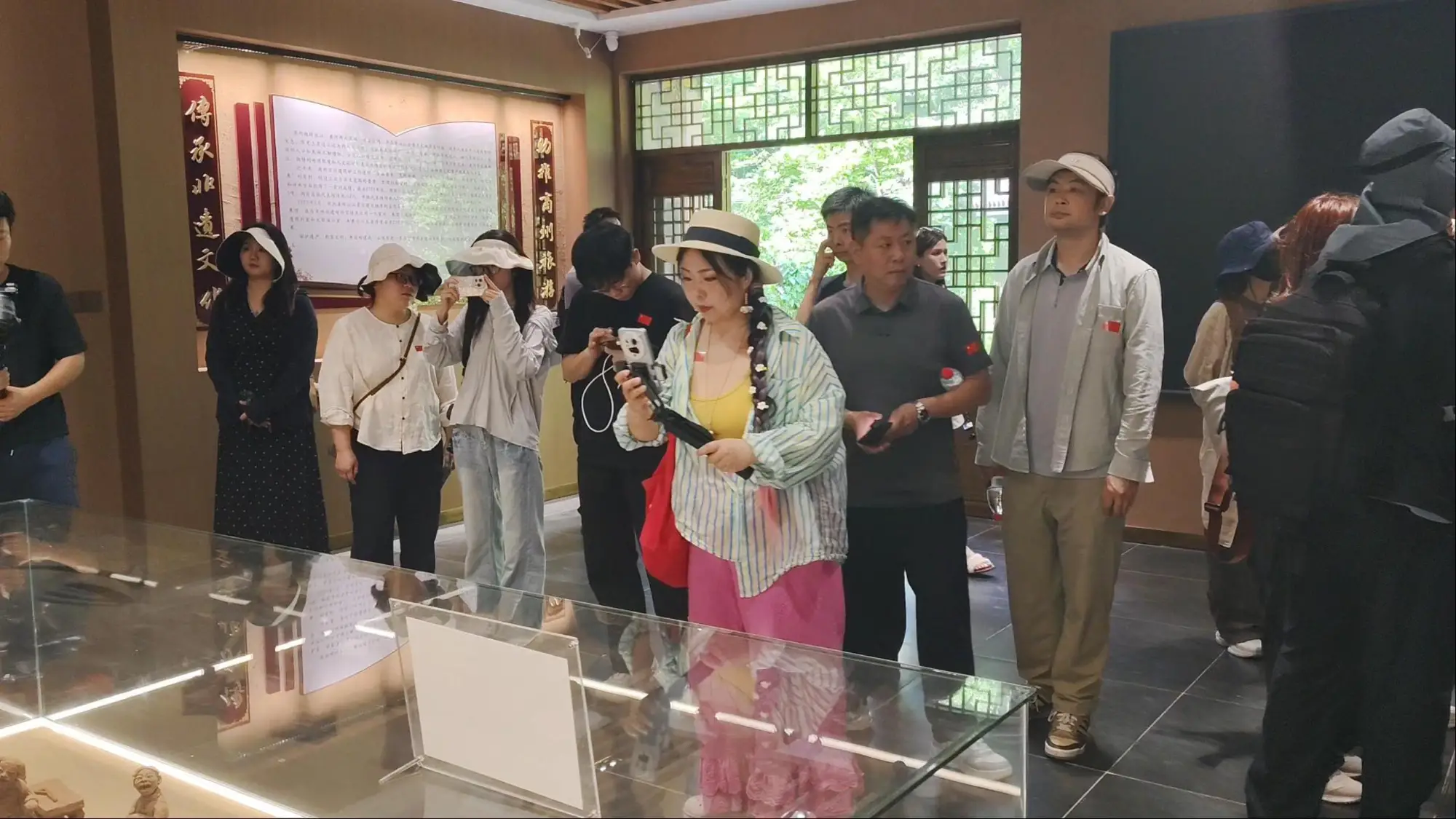 围坐烧烤、惬意露营，湖北旅行社协会走进秦岭江山景区