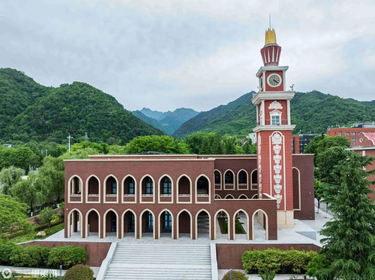 学科突围的西安翻译学院：以外语为底色，让医理工文共生长