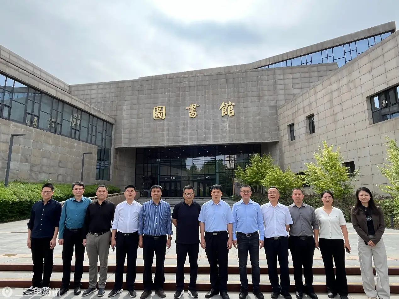 D:\Documents\WXWork\1688854264770936\WeDrive\西安欧亚学院\学校办公室来访接待资料\2026年\5月来访\20260518湖南工业大学\湖南工业大学通讯稿\bc0383a1-3814-49bb-9297-16775013cbf6.jpg