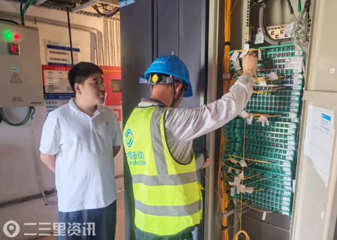 毫厘之间见匠心！咸阳移动精修光缆“微毛细”筑牢群众通信大动脉