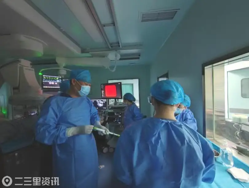 “第三只眼”助力精准诊疗 ！咸阳一院成功开展超声内镜引导下胰腺肿瘤细针穿刺活检术（EUS-FNB）