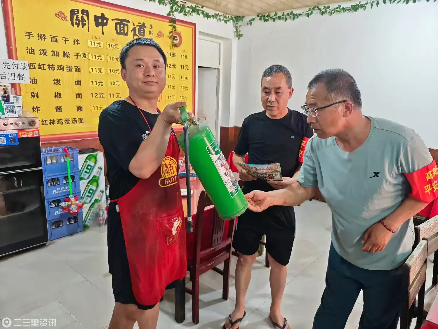 简篇-人人讲安全 个个会应急——兴隆街道2026年安全生产月集中宣传暨应急演练活动圆满举行