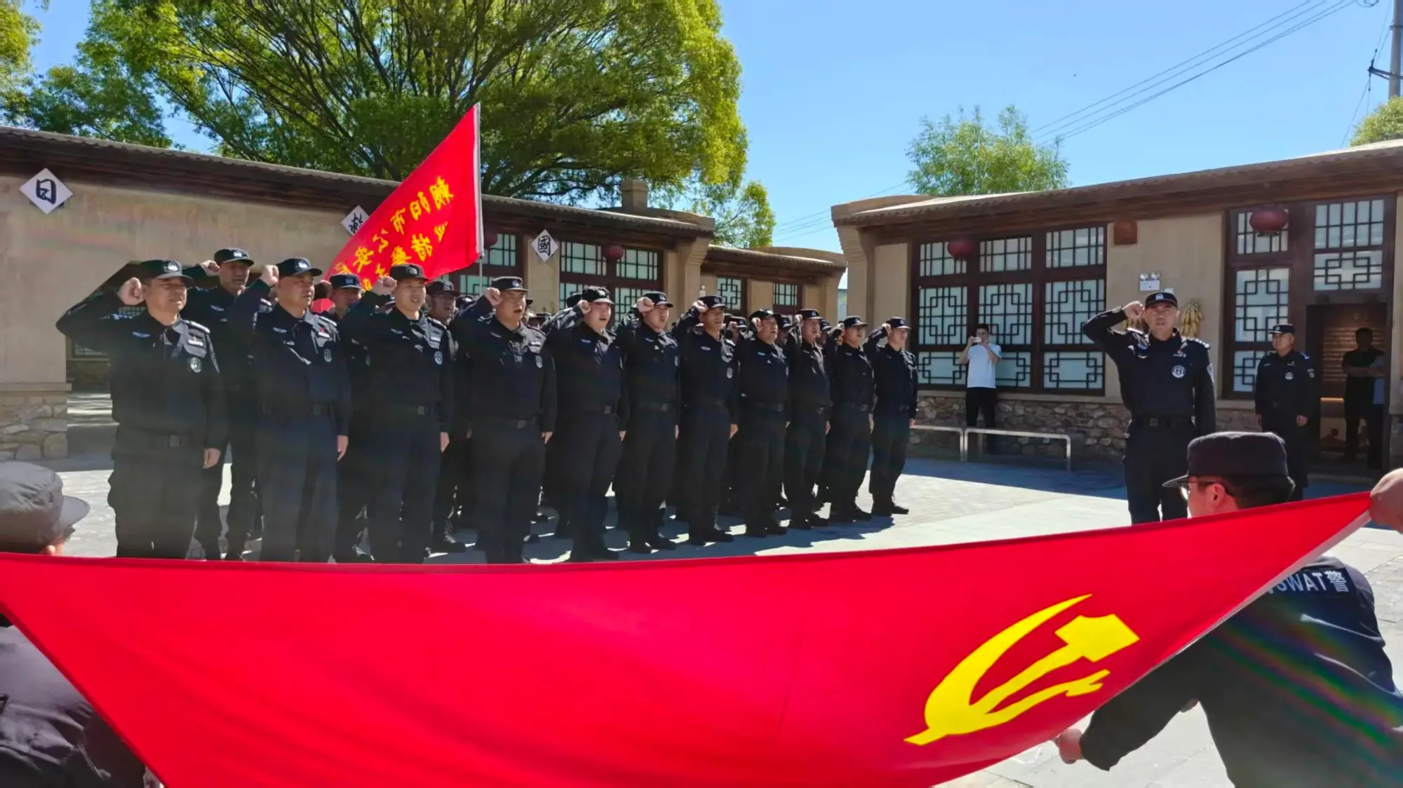 辽宁朝阳：巡特警支队开展“忆革命初心铸警魂 学平房经验树政绩”主题党日活动
