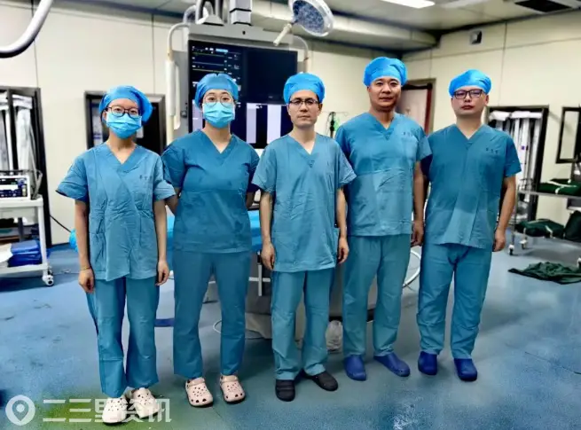 兴平市人民医院成功完成首例下肢动脉闭塞斑块旋切减容及药物球囊联合支架植入术，八旬老人免遭截肢之苦
