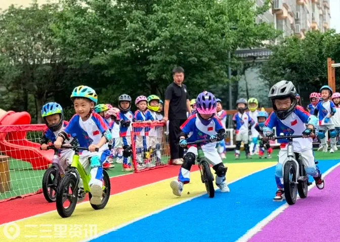 勉县翠园路幼儿园举行平衡车比赛活动