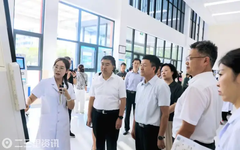 市人大常委会调研组赴咸阳市第一人民医院开展调研