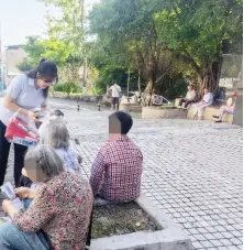 普及金融反诈知识 守护居民财产安全 -富德生命人寿涪陵中支开展全民反诈户外宣教活动