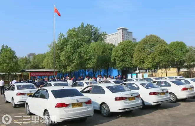 汉中职院举行汽车类专业开放型产教融合实践中心揭牌仪式