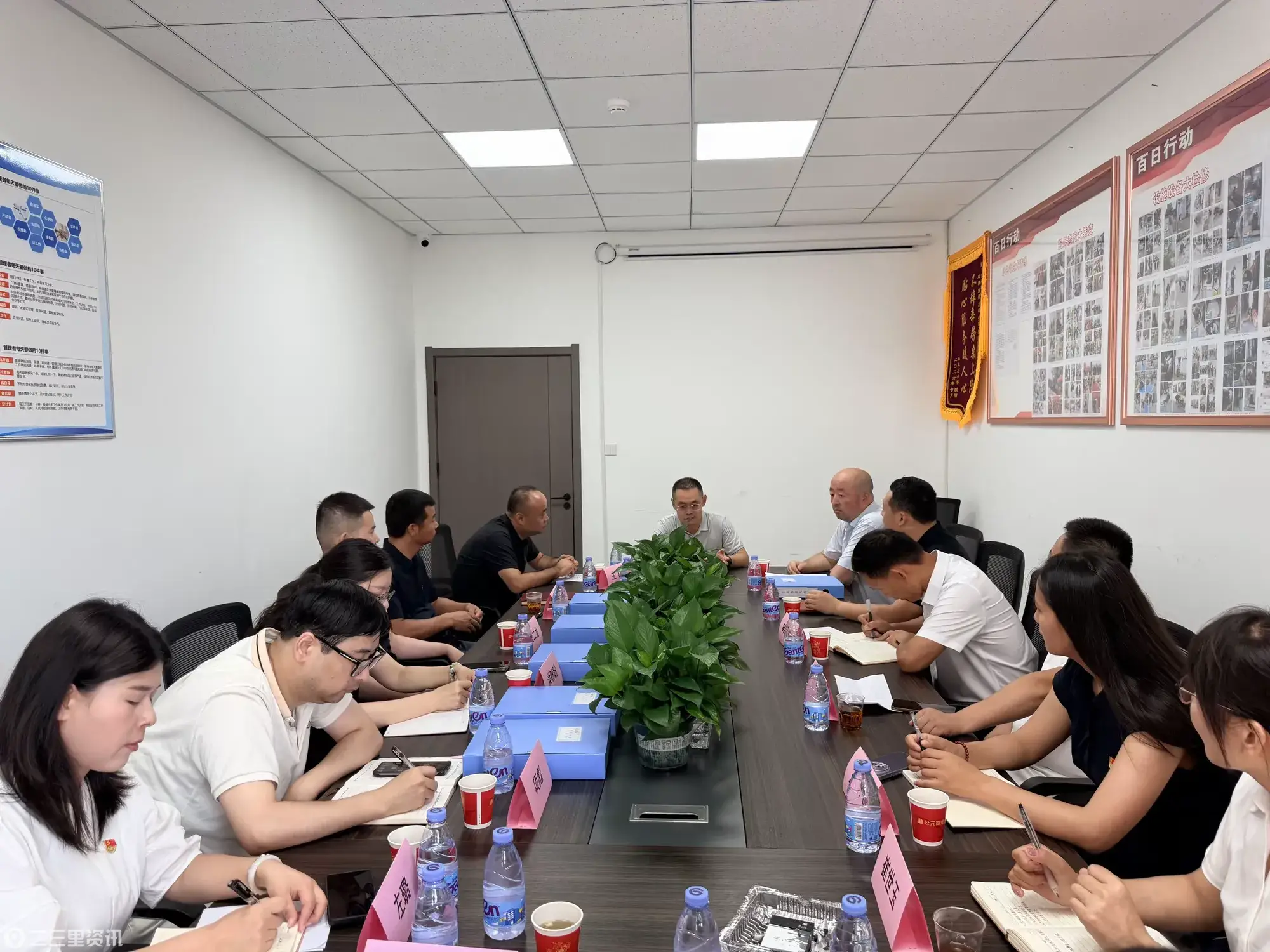 简篇-观摩学习取真经 实干为民践政绩——兴隆街道组织新当选村(社区)党组织书记赴隆瀚城开展现场教学