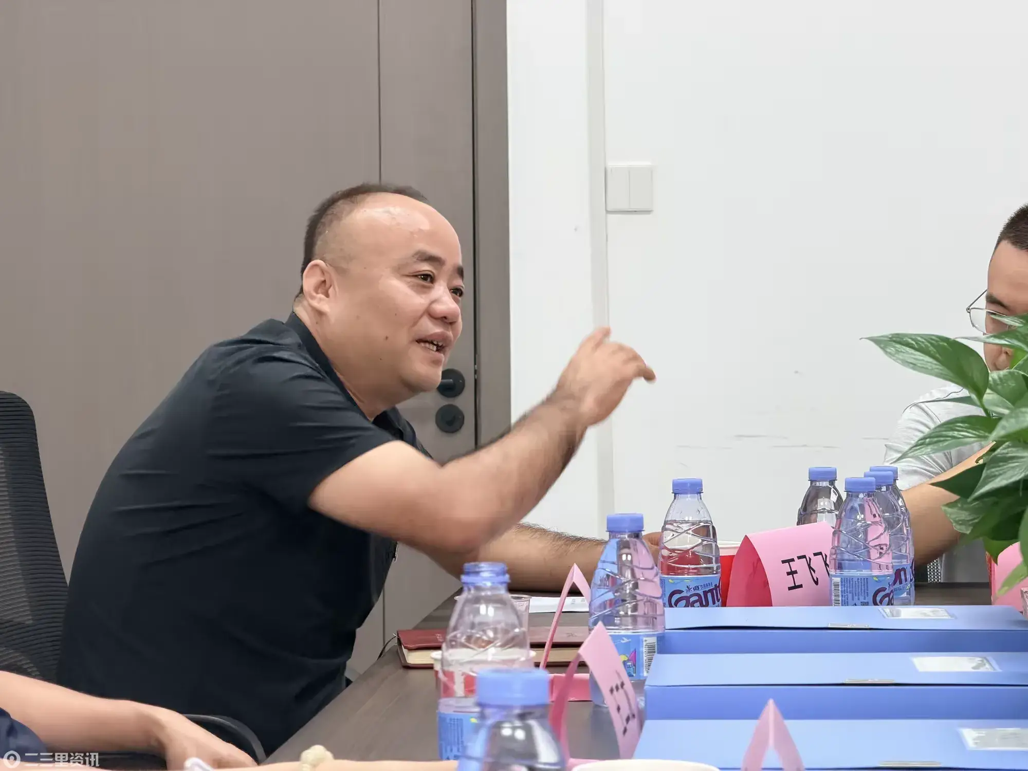 简篇-观摩学习取真经 实干为民践政绩——兴隆街道组织新当选村(社区)党组织书记赴隆瀚城开展现场教学