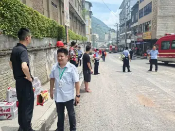 国寿财险重庆分公司紧急驰援彭水 协同开展应急理赔服务