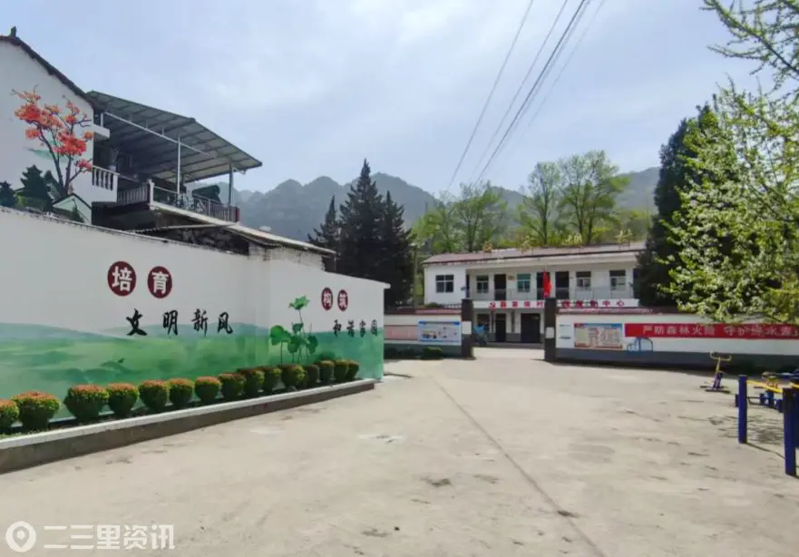 宁强高寨子街道薛家坝村“五位一体”绘就清廉乡村新画卷