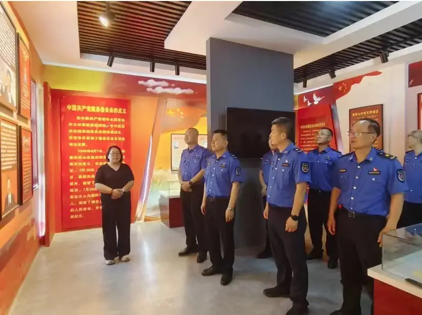 高擎 “党建红” 引领 “城管蓝” 旗帜|宝鸡市城市管理综合执法支队特色党建品牌赋能城市治理见行见效