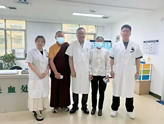 差点失明！藏族阿姨三种眼病叠加 眼科多中心协作帮她抢回视力！