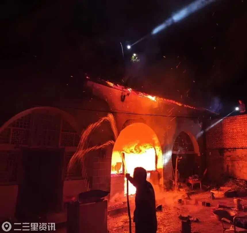深夜窑洞突发火情！佳县民警联合消防迅速救援