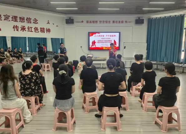 筑牢安全防线 守护平安家园 ——秦都区渭滨街道多社区开展安全宣传排查系列活动