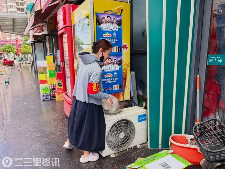 渭城区渭阳街道金旭路社区开展消防安全大检查 筑牢辖区安全防线
