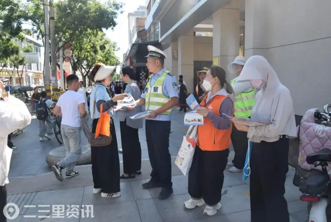 “你们上学，我们上岗！” 乾县交警“护学”模式上线！