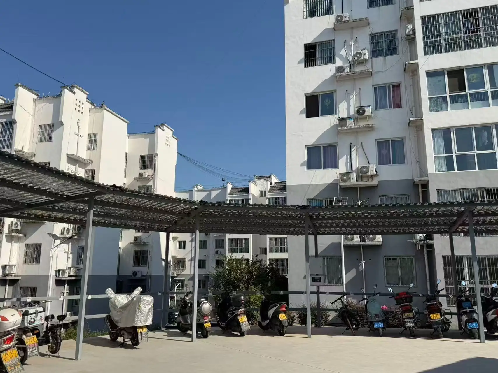 张滩镇汪岭社区：聚焦群众“充电难” 办好民生“微实事”