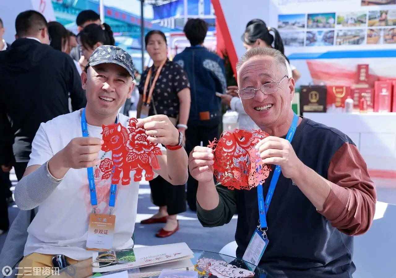 绥德二十家企业亮相榆林煤博会暨氢能展 多元特色产业尽显发展活力与文化底蕴