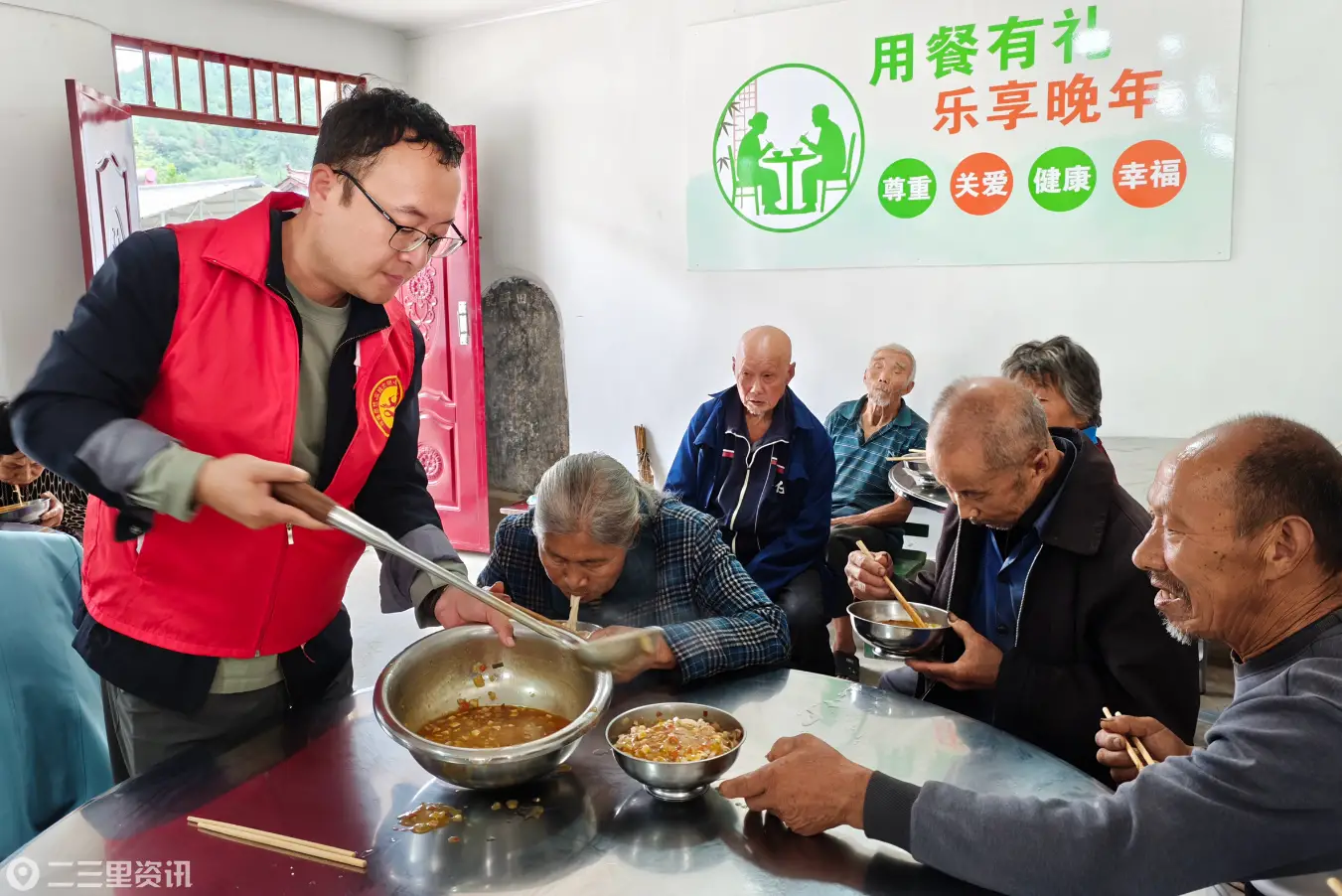 洋县：茅坪镇宣讲传新风 服务暖山乡